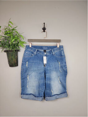NEW Lane Bryant 14 Light Blue Wash Distressed Rolled Bermuda Jean Shorts Stretch